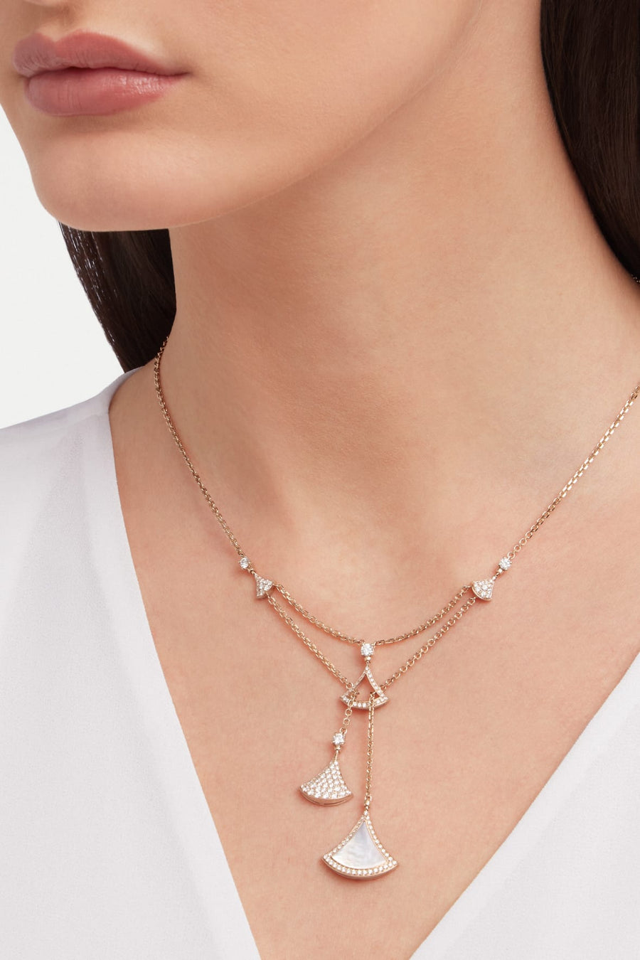 Bob Aeris Fan Essential Necklace ，Rose Gold ，3 Moissanite &Mother-of-Pearl — real photo 3