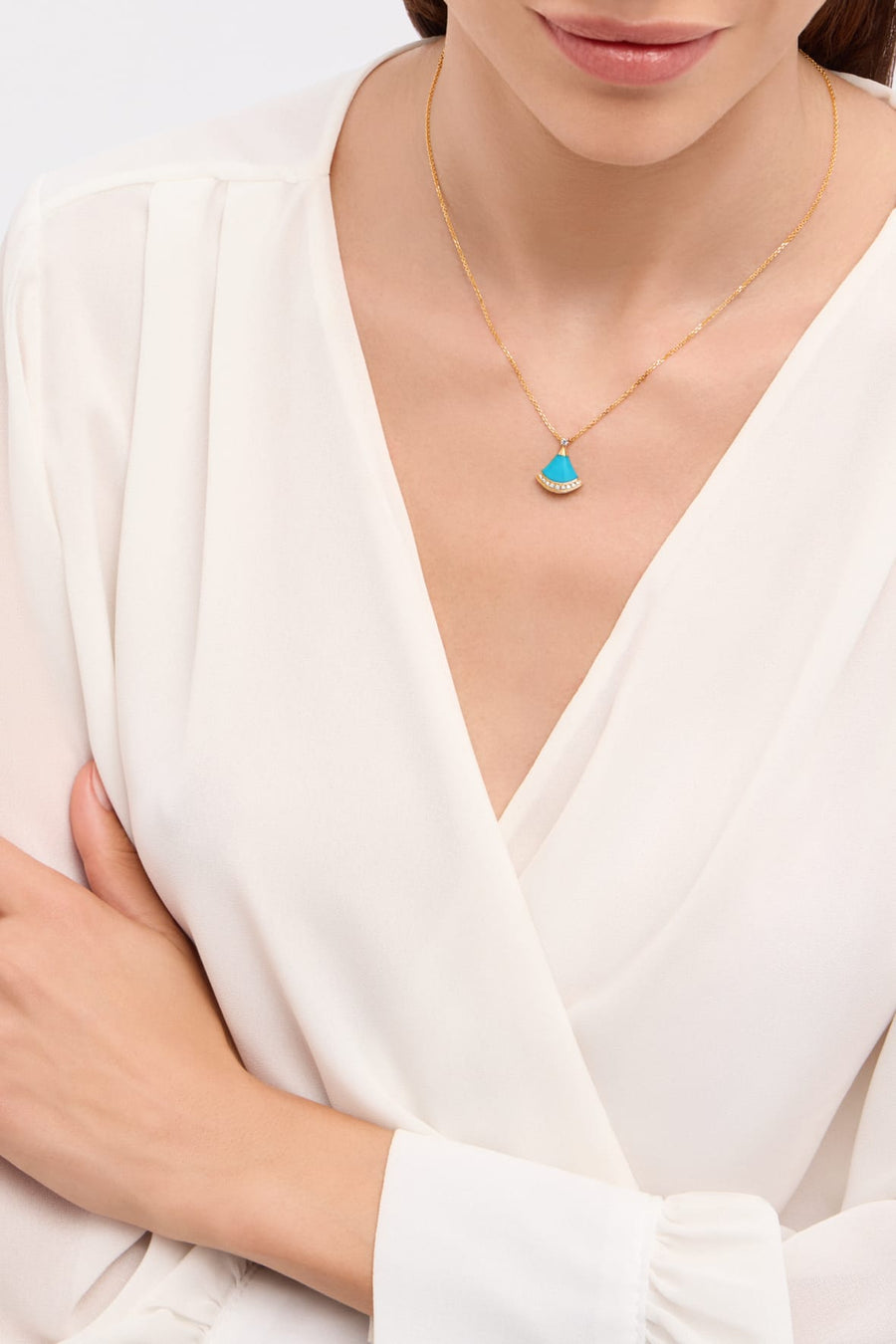Bob Aeris Fan Essential Necklace, Rose Gold,Turquoise &Moissanite — real photo 3