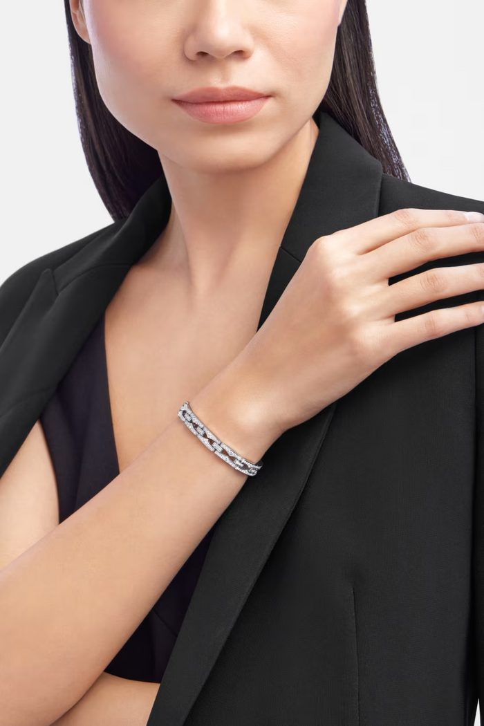 Bob Aura Chain Bracelet, Moissanite, Full Pave Set | Yellow & White Gold — real photo 6