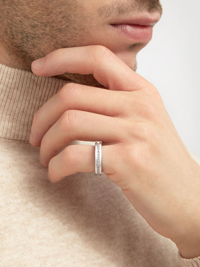 Bob Rollers Cordelia Ring,one row Moissanite| Yellow, Rose & White Gold — real photo 4