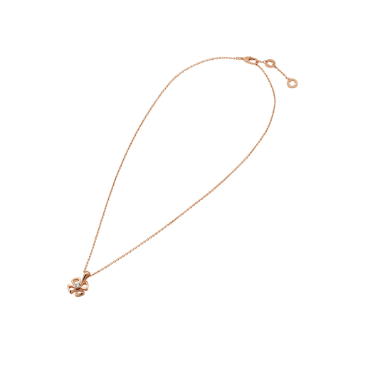 Bob Quatrefoil Sylvan Rose Gold Necklace  Lab-grown Moissanite — real photo 4