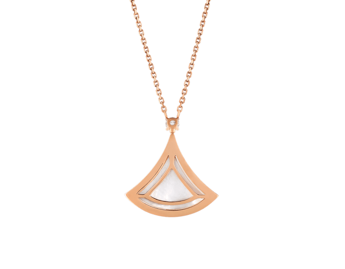 Bob Aeris Fan Essential Necklace, Rose Gold, Set with Moissanite — real photo 5
