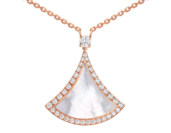 Bob Aeris Fan Essential Necklace, Rose Gold, Set with Moissanite — real photo 6