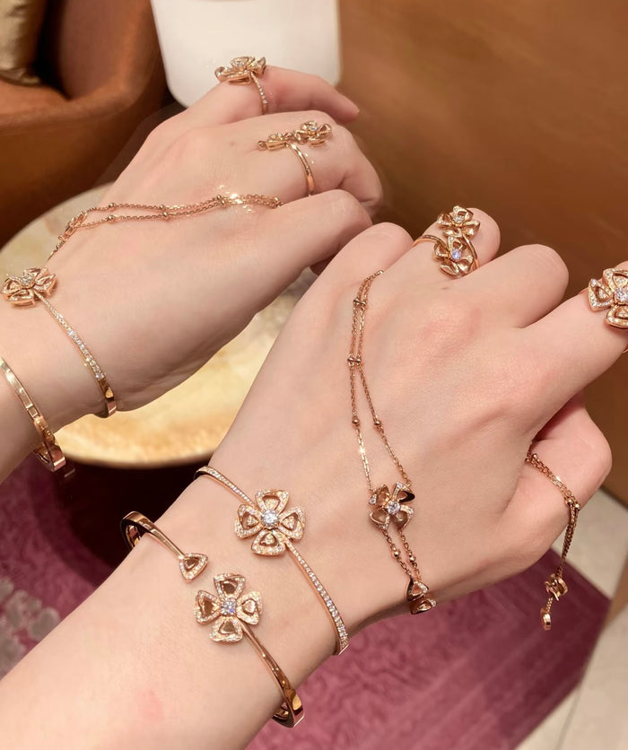Fits Real Wrists