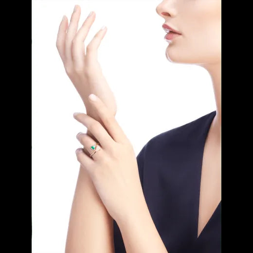 Bob Aeris Fan Essential  Ring， Rose Gold ， Malachite&Moissanite — real photo 3