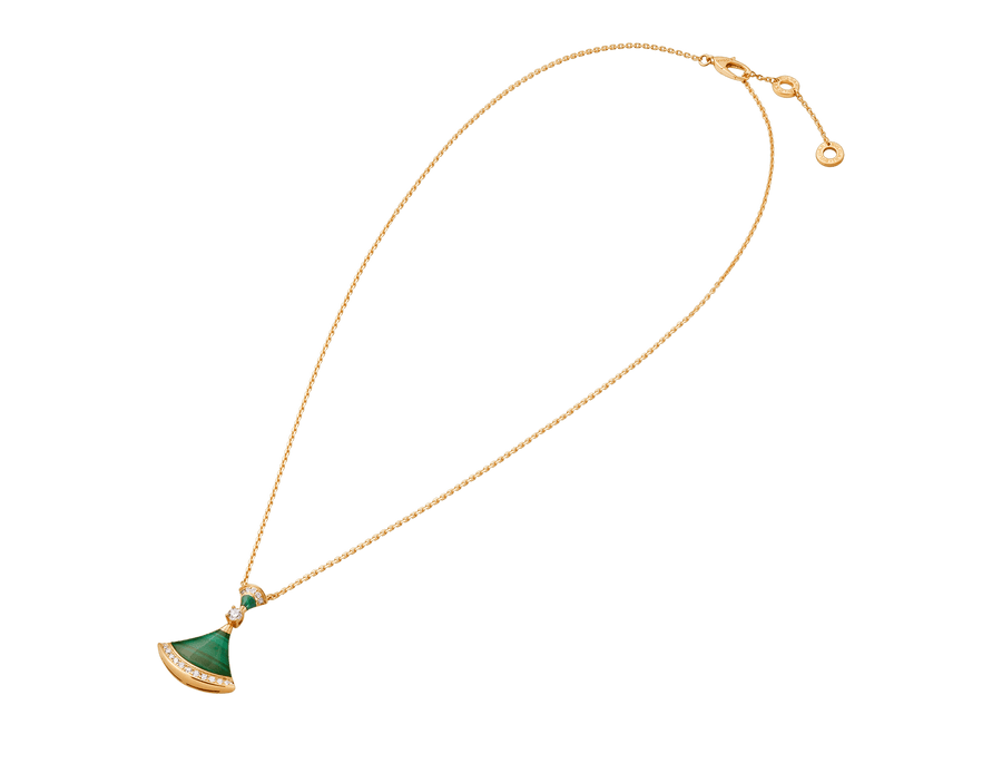 Bob Aeris Fan Essential Necklace, Malachite, Moissanite — real photo 3