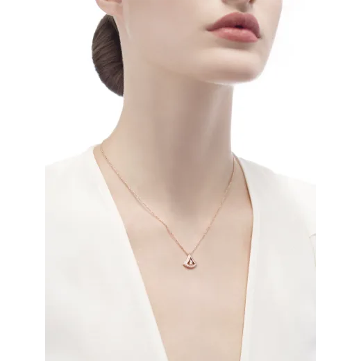 Bob Aeris Fan  Linear Grace Necklace, Rose Gold, Openwork & Moissanite,Small — real photo 3