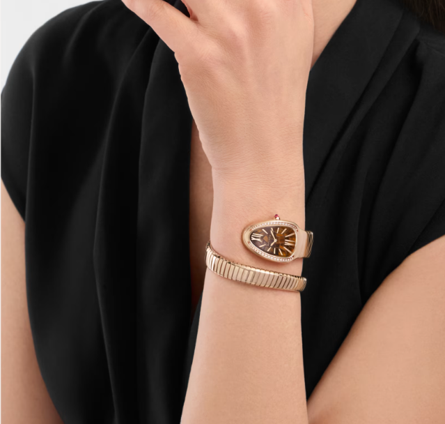 Bob Snake Chrono Rose Gold Watch ith Pavé Diamonds On The Bezel And Tiger's Eye Dial — real photo 3